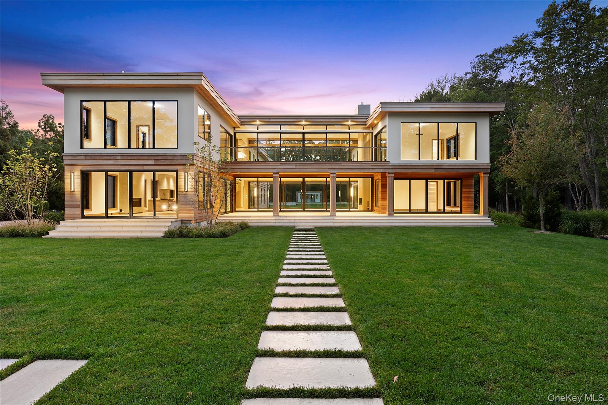 #5 photo, 27 Fresh Pond Road, サフォーク郡 North Haven , NY 11963