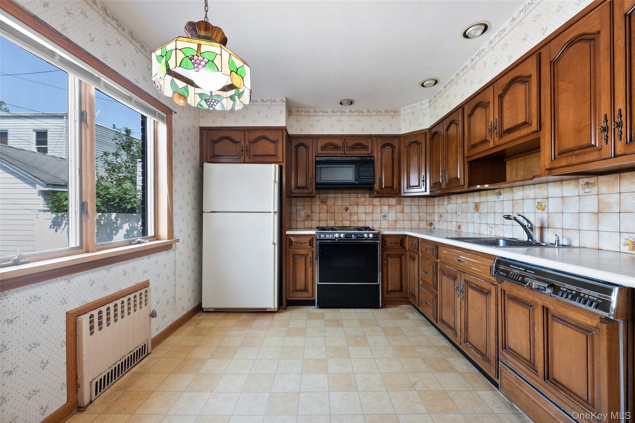 #10 photo, 7214 72 Place, クイーンズ区 Glendale , NY 11385