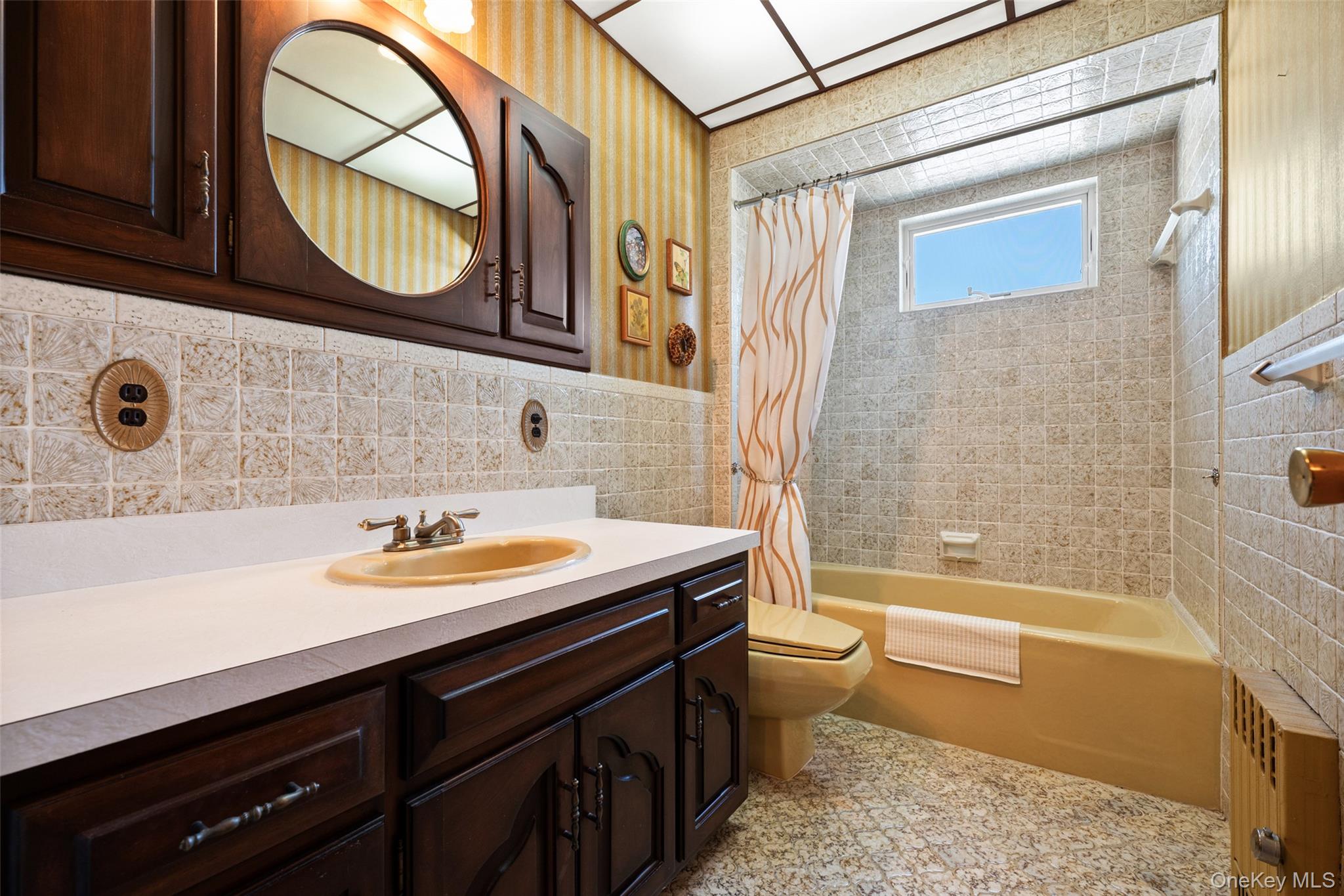 #15 photo, 7214 72 Place, クイーンズ区 Glendale , NY 11385