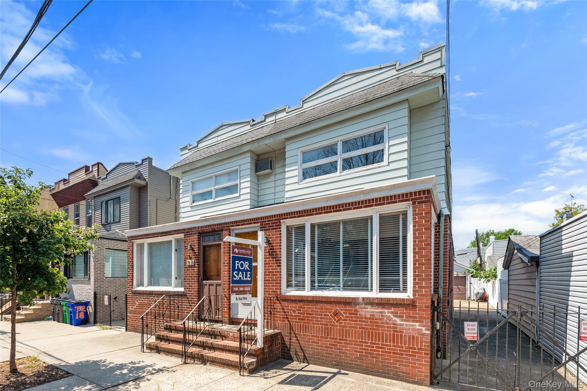 #2 photo, 7214 72 Place, クイーンズ区 Glendale , NY 11385