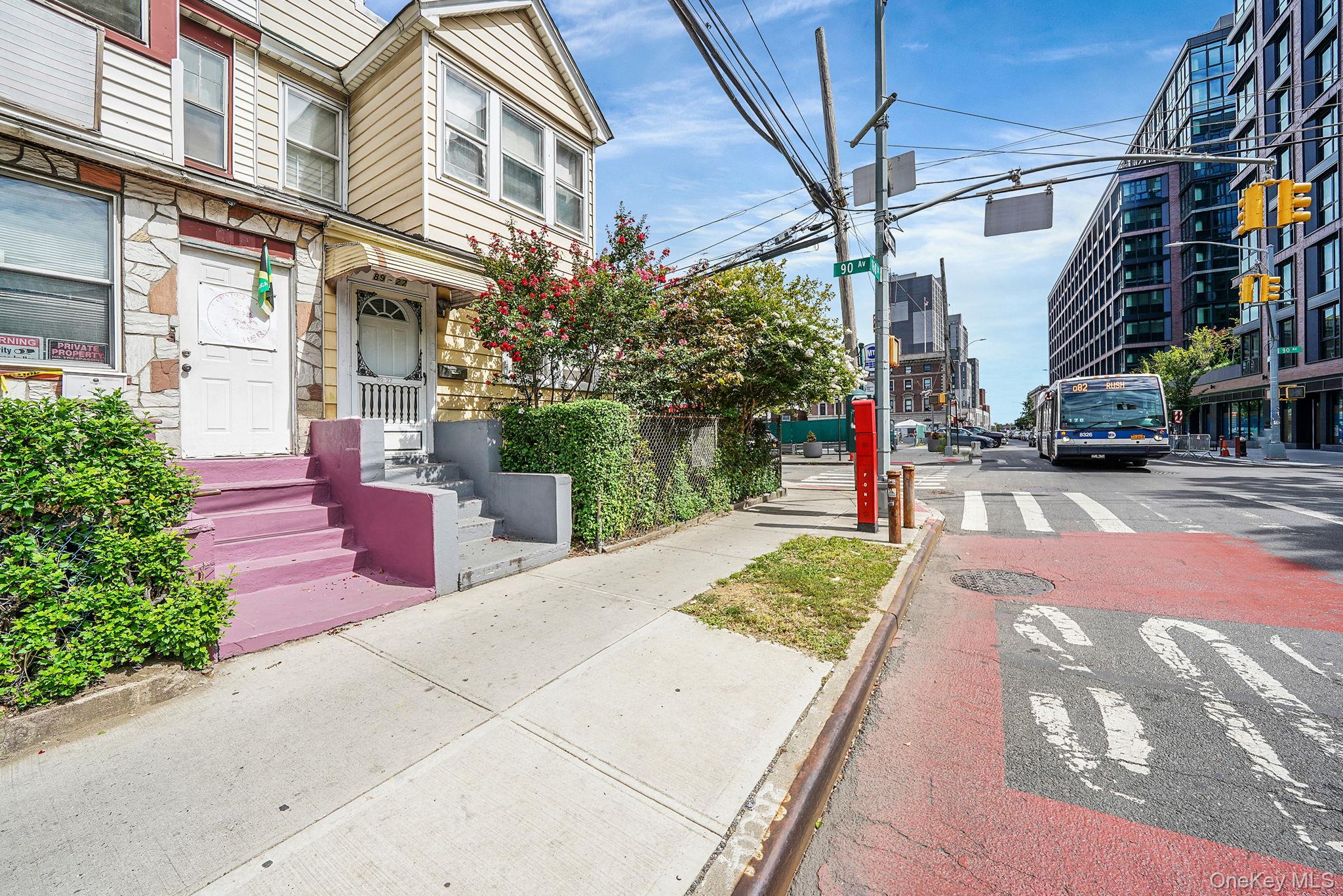 #1 photo, 8927 168th Street, जमैका Jamaica , NY 11432