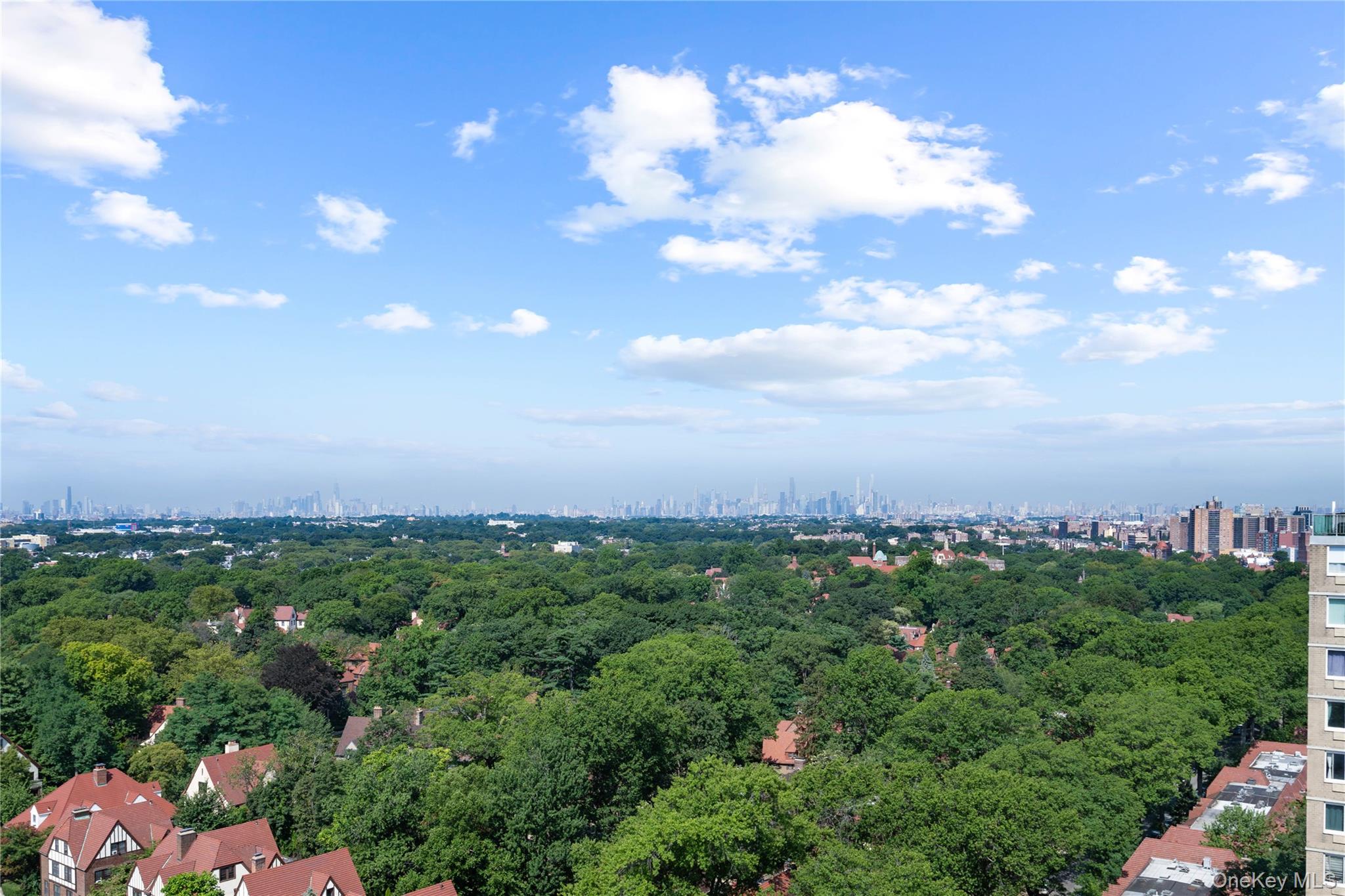 #10 photo, 118-18 Union Turnpike, クイーンズ区 Kew Gardens , NY 11415