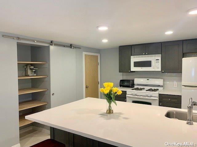 #4 photo, 30 Clayton Avenue, ナッソー郡 Long Beach , NY 11561