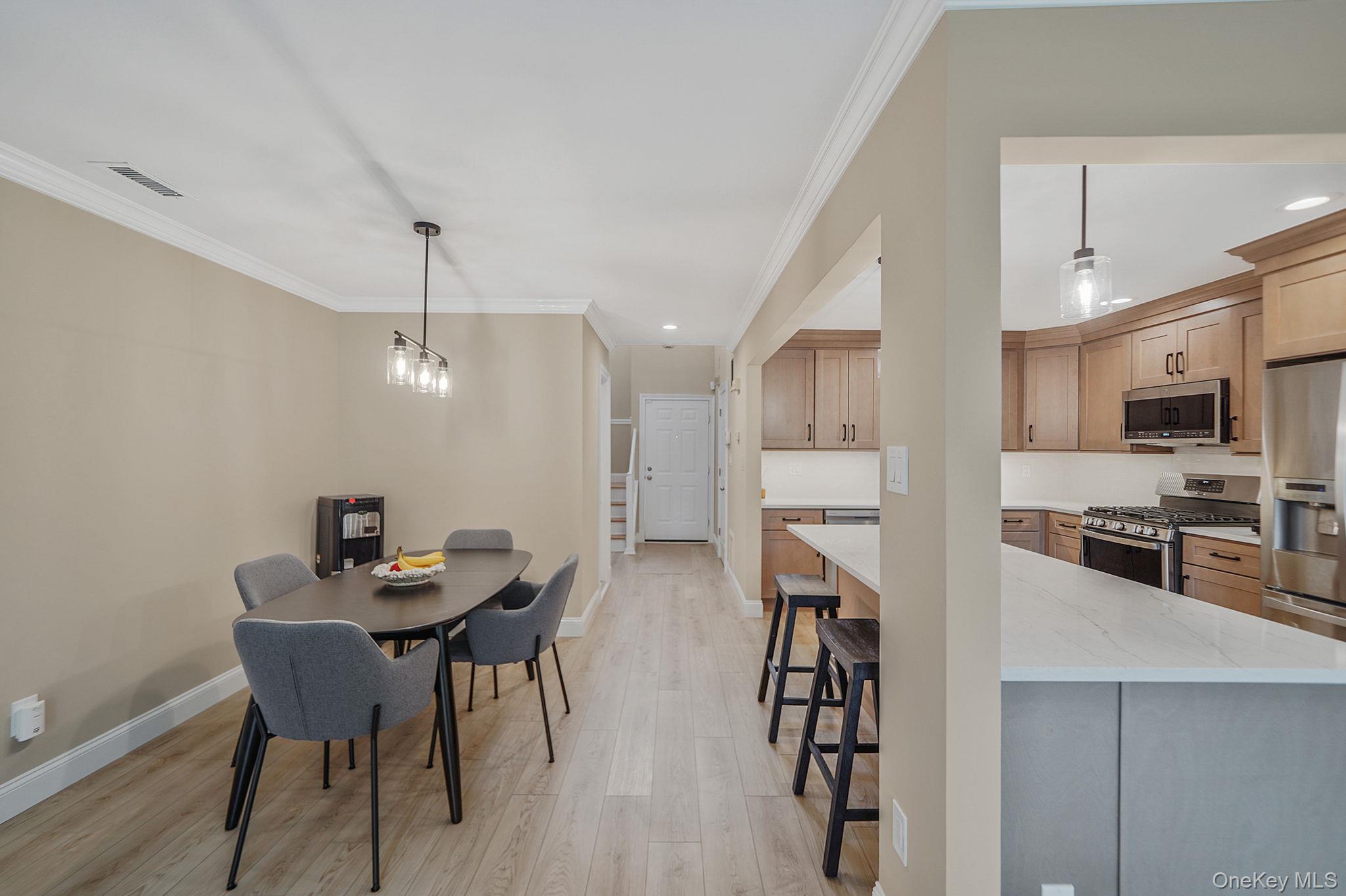 #14 photo, 65 Erik Dr., サフォーク郡 East Setauket , NY 11733