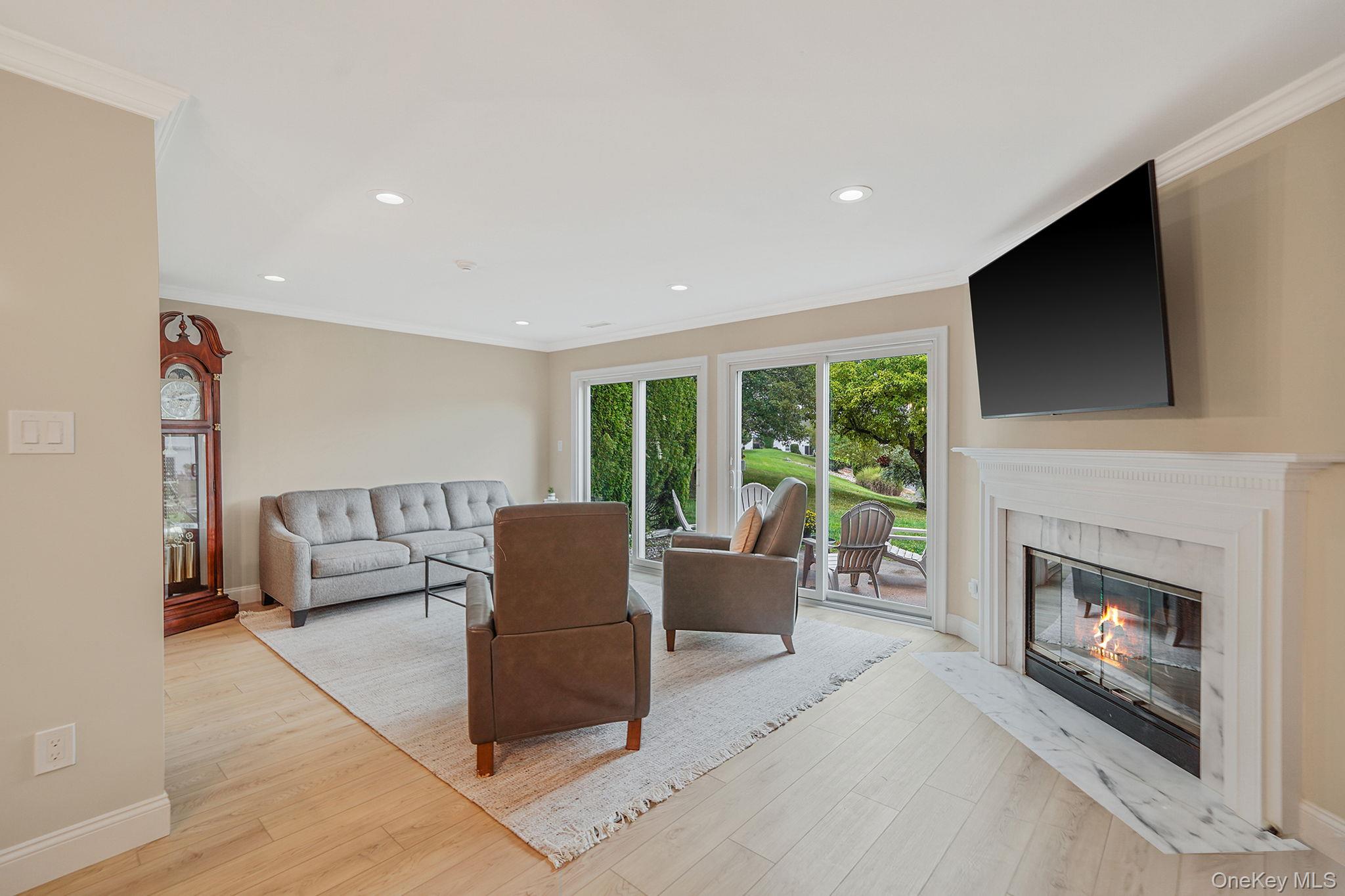 #5 photo, 65 Erik Dr., サフォーク郡 East Setauket , NY 11733