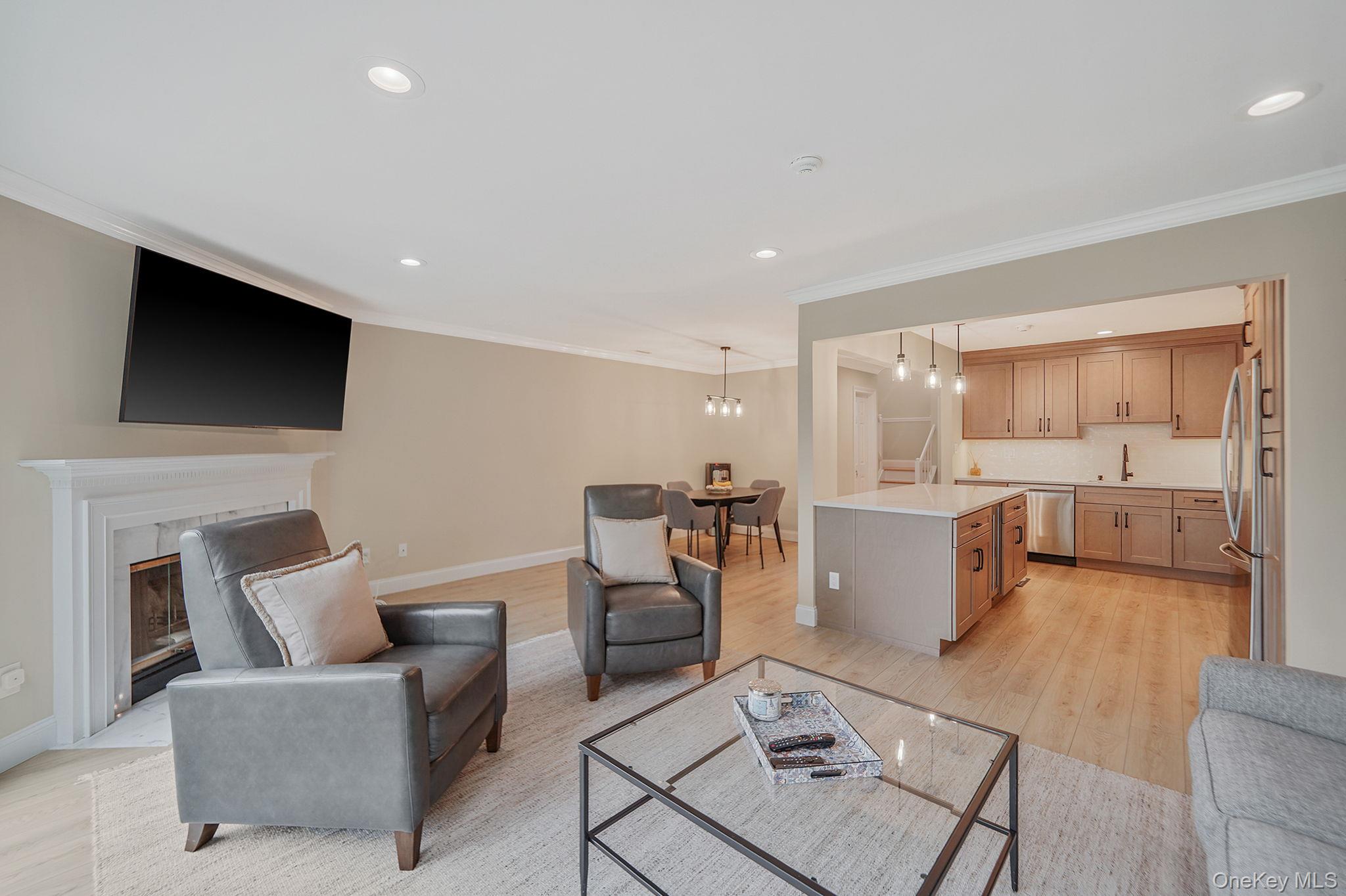 #6 photo, 65 Erik Dr., サフォーク郡 East Setauket , NY 11733