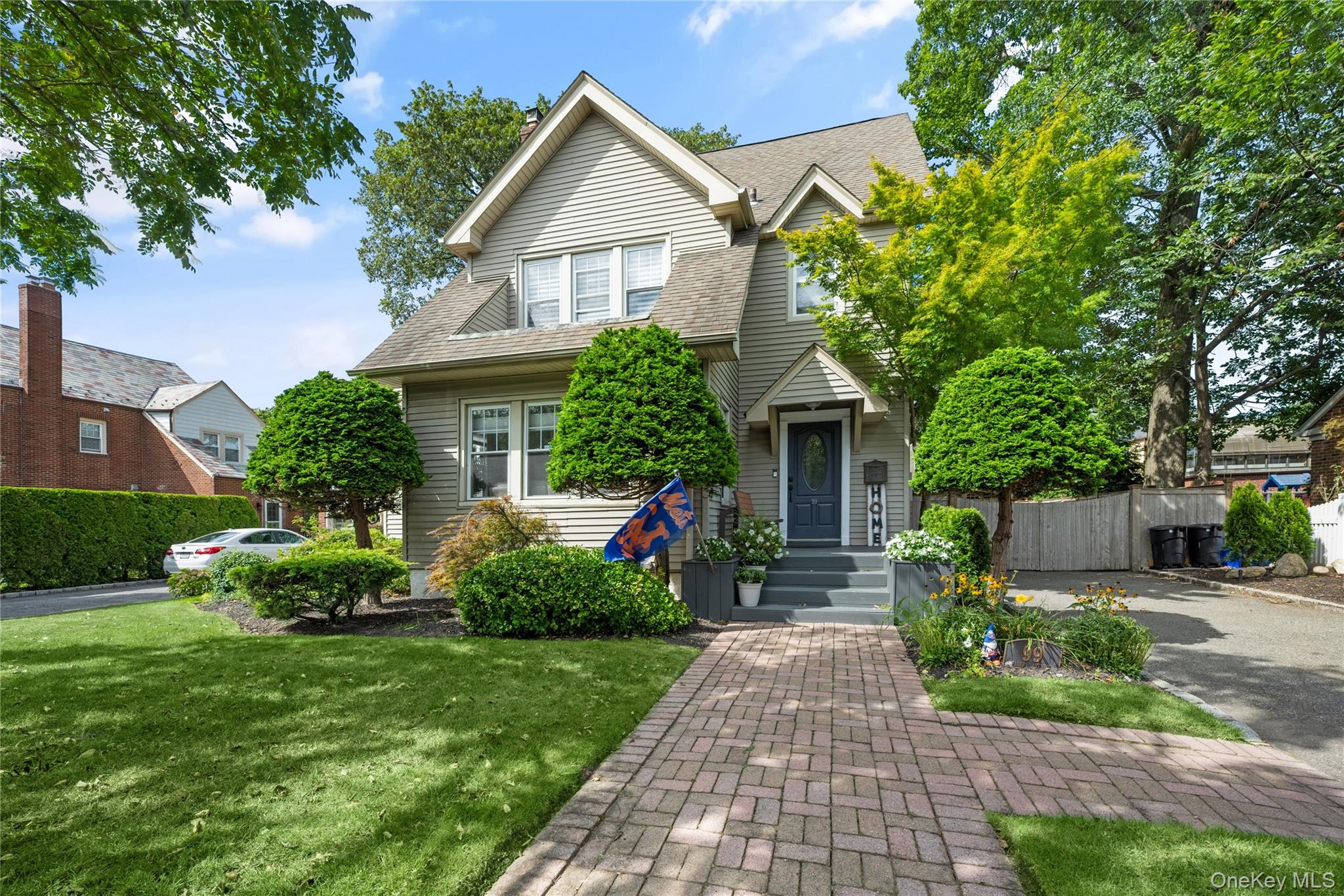 #1 photo, 99 Rider Avenue, नासाउ काउंटी Malverne , NY 11565