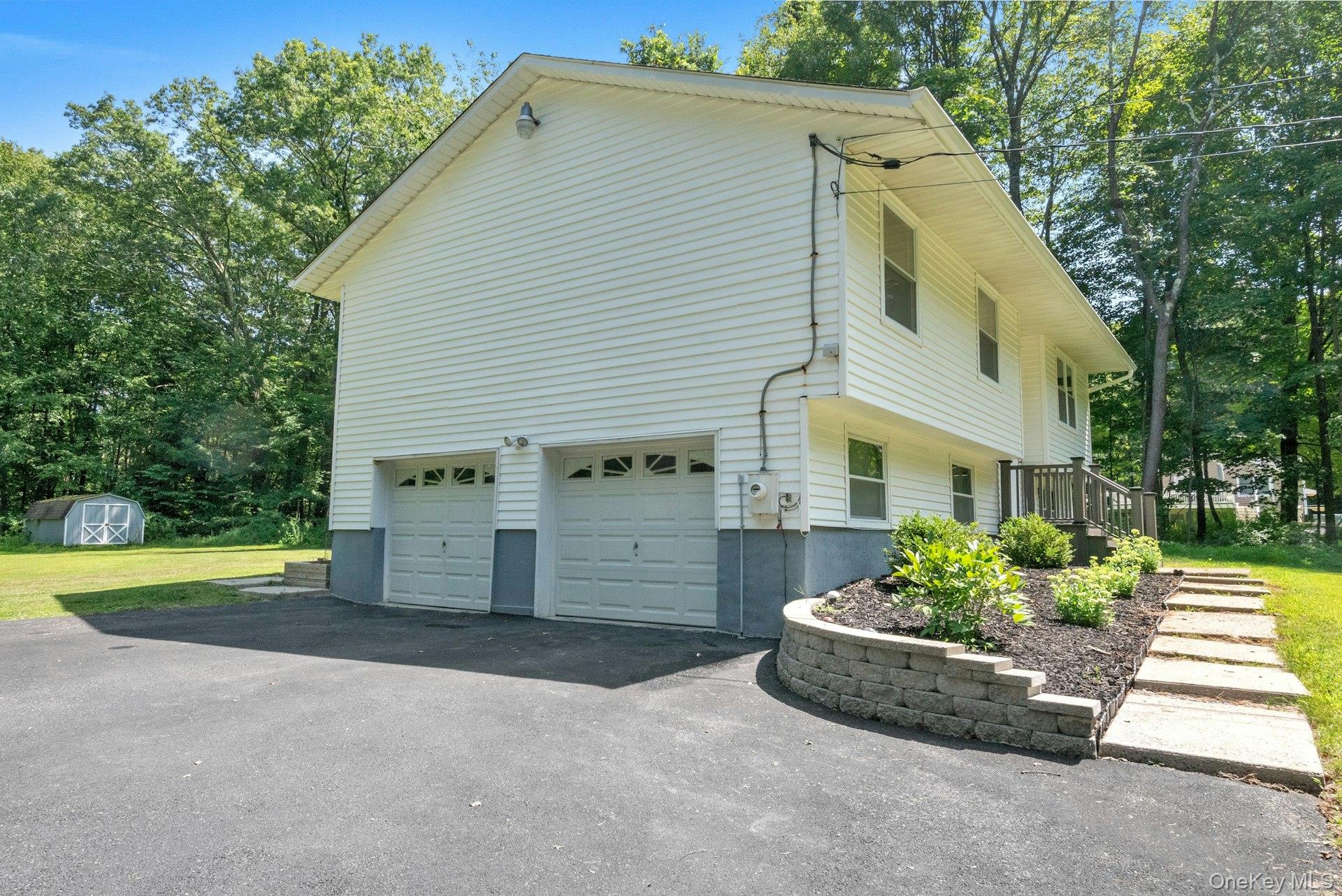 #4 photo, 334 Wood Street, Mahopac , NY 10541