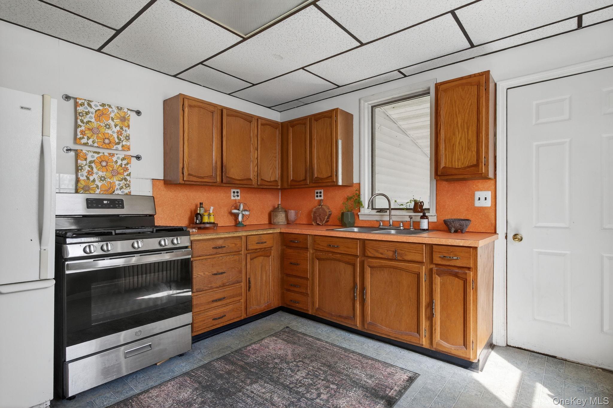 #15 photo, 116 2nd Street, Port Ewen , NY 12417