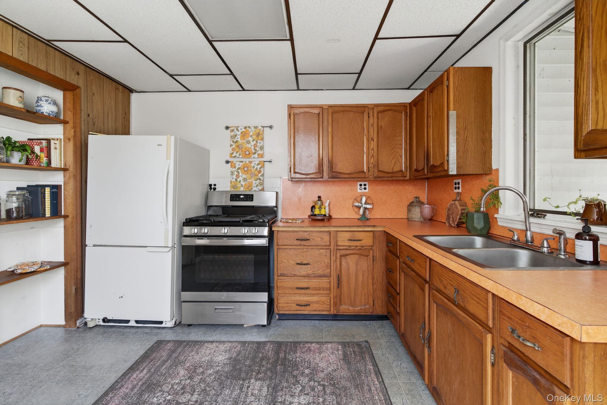 #17 photo, 116 2nd Street, Port Ewen , NY 12417