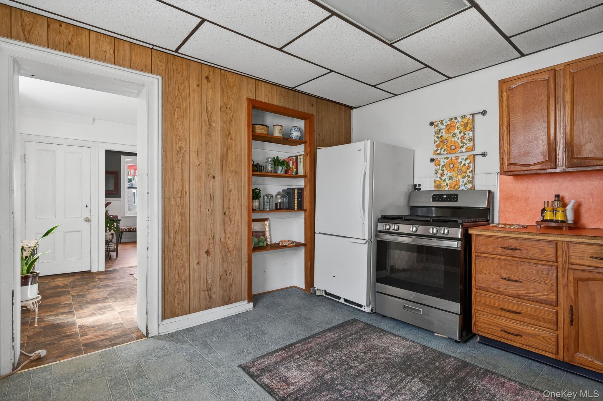 #18 photo, 116 2nd Street, Port Ewen , NY 12417