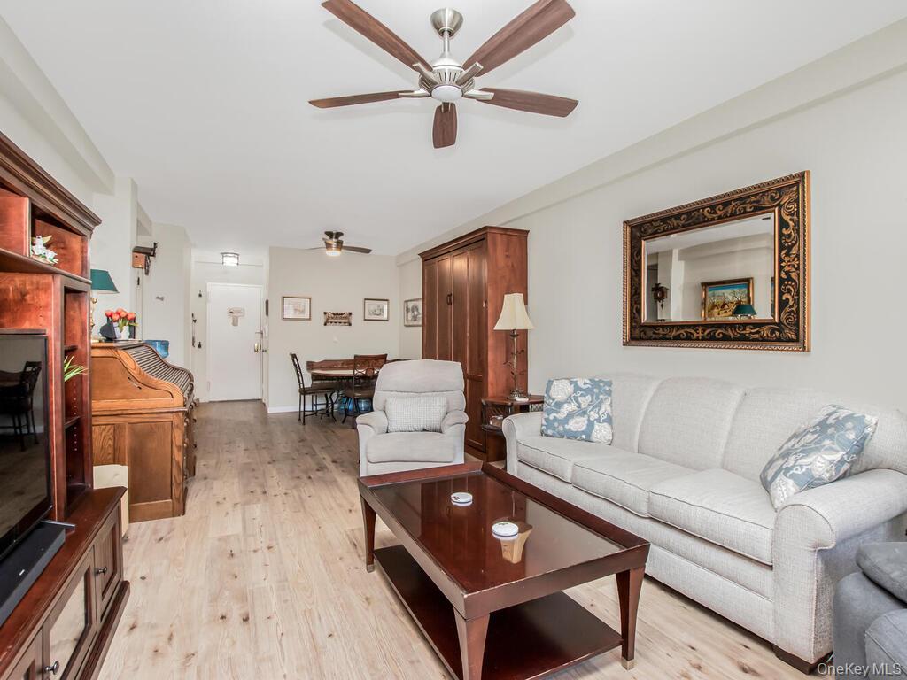 #10 photo, 10 Lake Street, White Plains , NY 10603