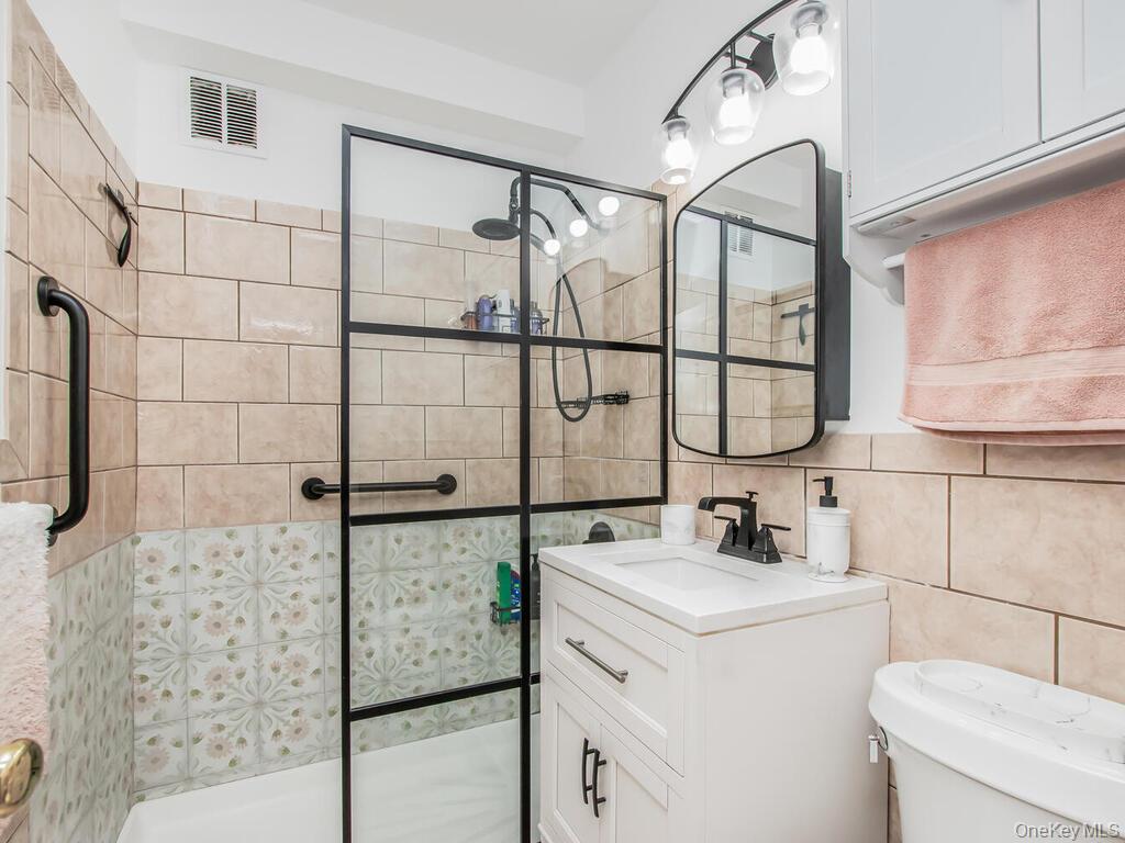 #13 photo, 10 Lake Street, White Plains , NY 10603