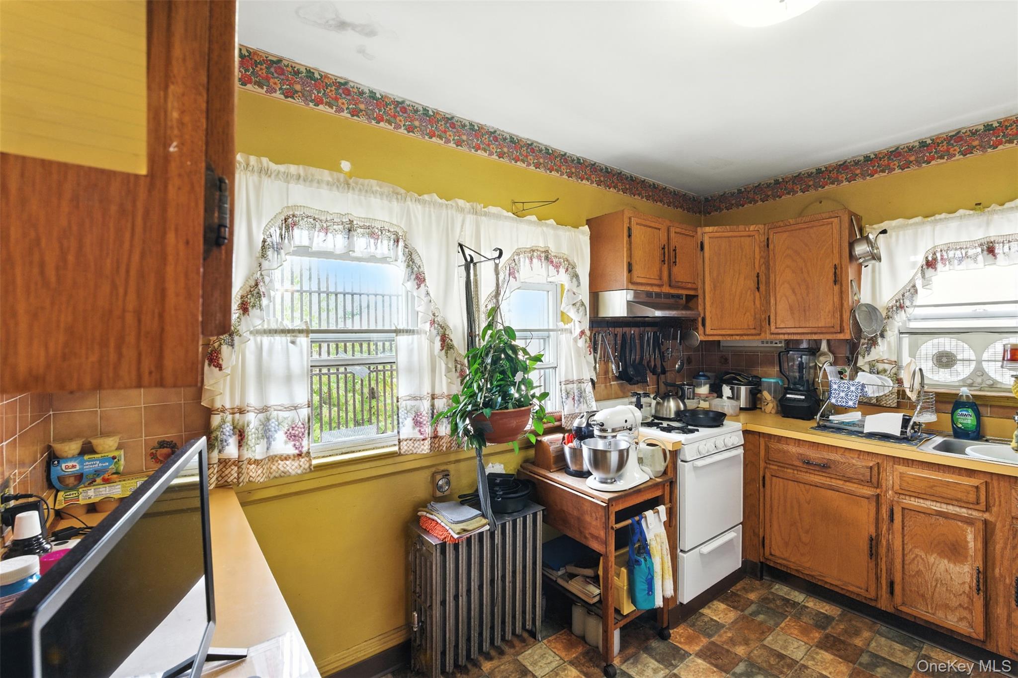 #10 photo, 3034 Mickle Avenue, ブロンクス区 Bronx , NY 10469