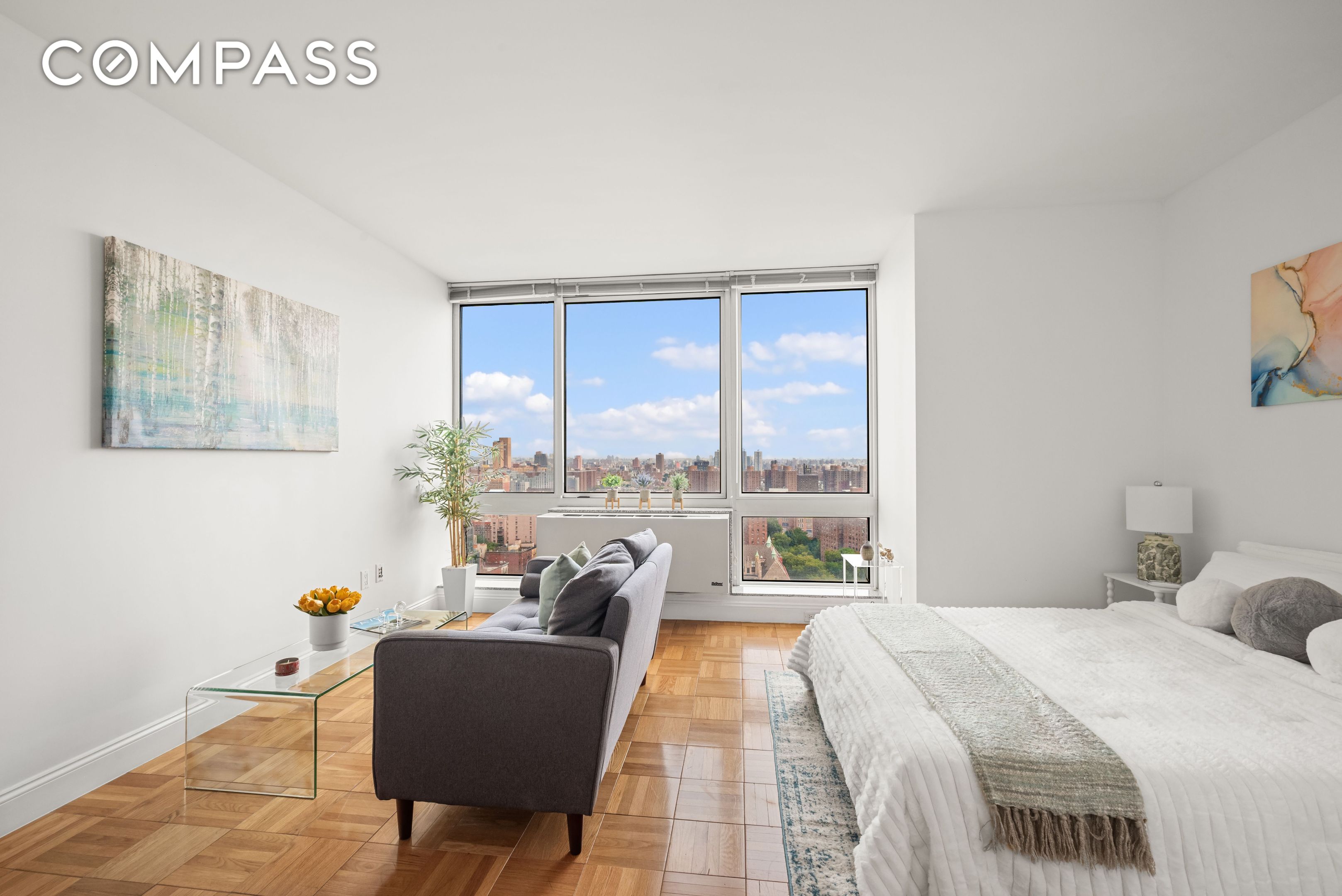 #1 photo, 215-217 E 96th Street, マンハッタン Upper East Side , NY 10128