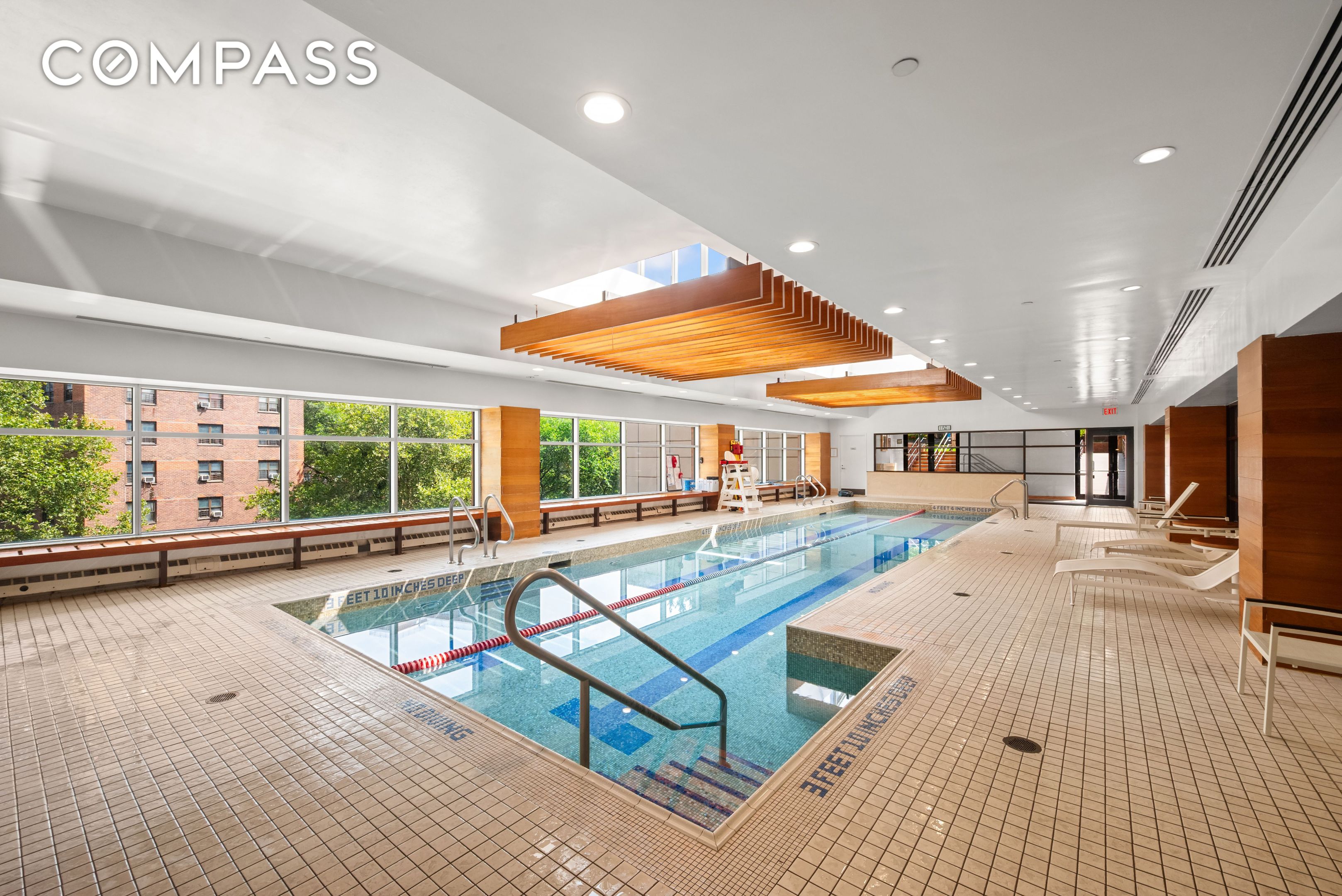 #10 photo, 215-217 E 96th Street, マンハッタン Upper East Side , NY 10128