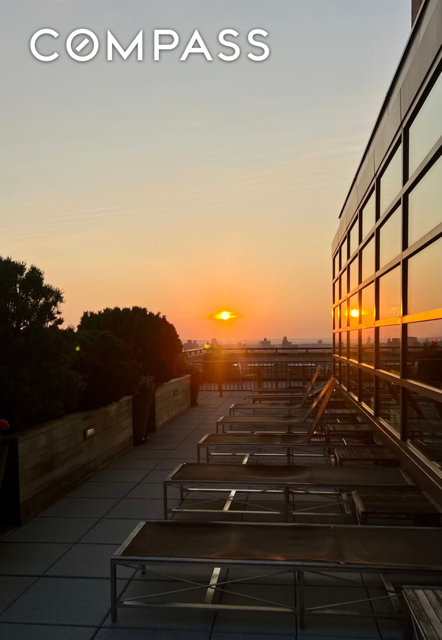 #19 photo, 215-217 E 96th Street, マンハッタン Upper East Side , NY 10128