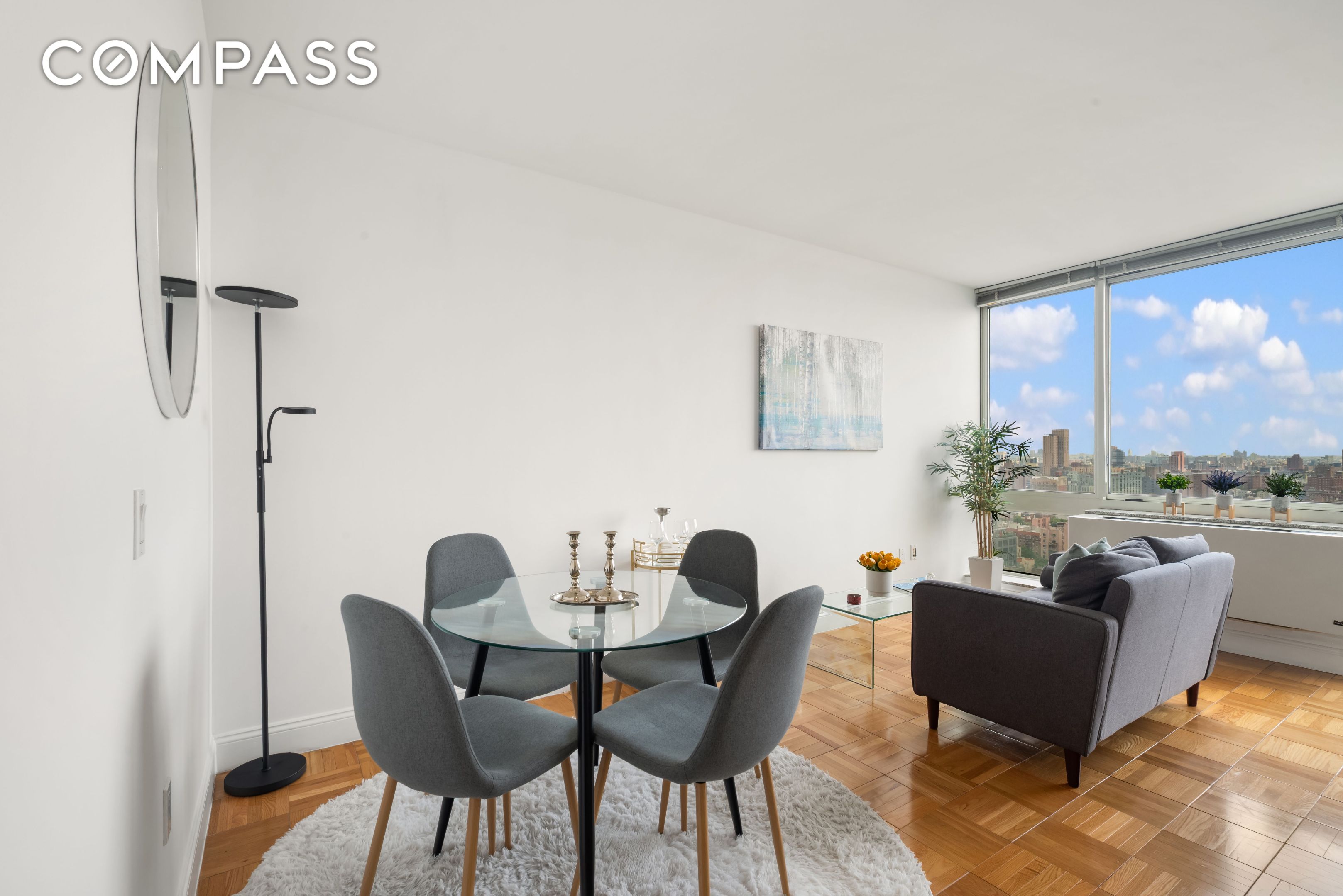 #5 photo, 215-217 E 96th Street, マンハッタン Upper East Side , NY 10128