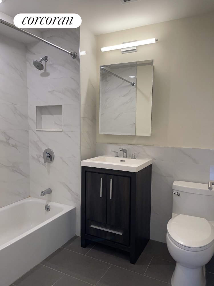 #7 photo, New York City, マンハッタン East Harlem , NY 10029