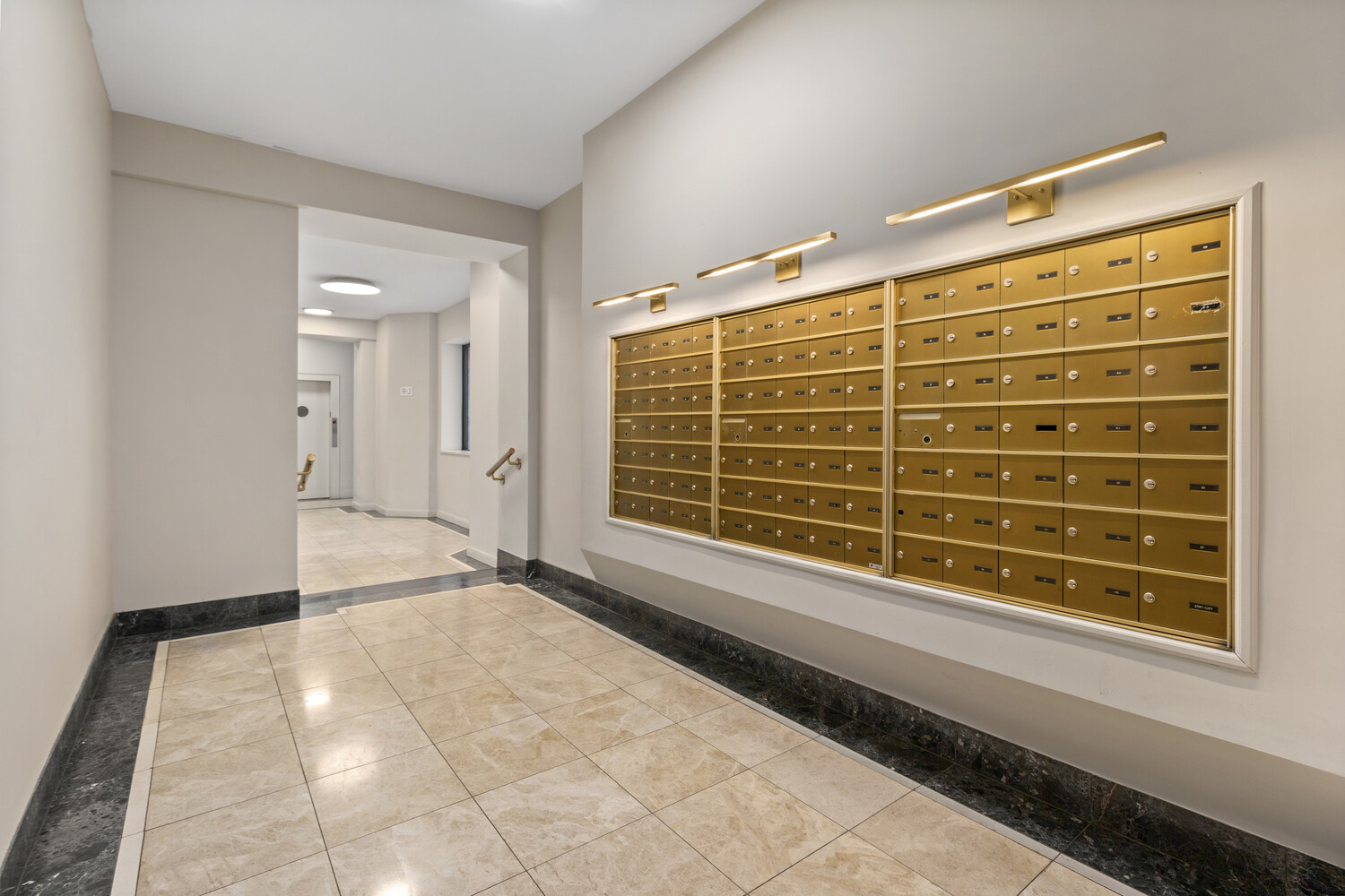 #13 photo, New York City, Hell's Kitchen , NY 10019