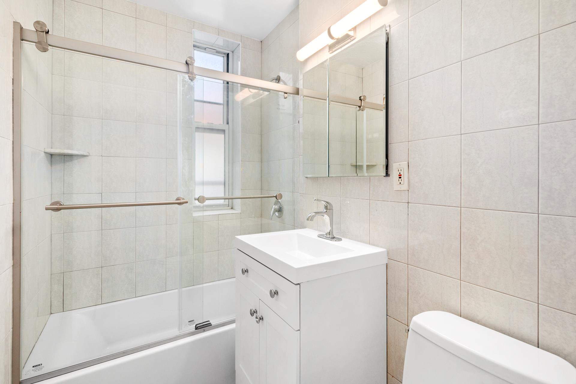 #7 photo, New York City, Hell's Kitchen , NY 10019