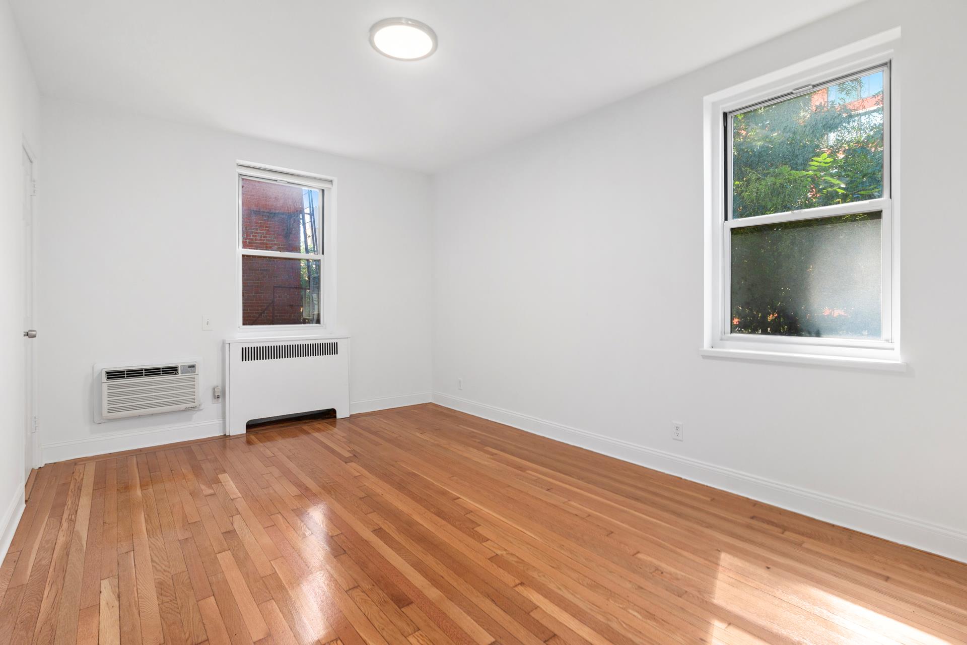 #8 photo, New York City, Hell's Kitchen , NY 10019