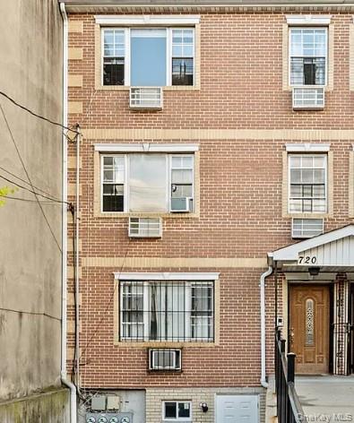 #1 photo, 720 East 96 Street Street, ブルックリン区 Brooklyn , NY 11236