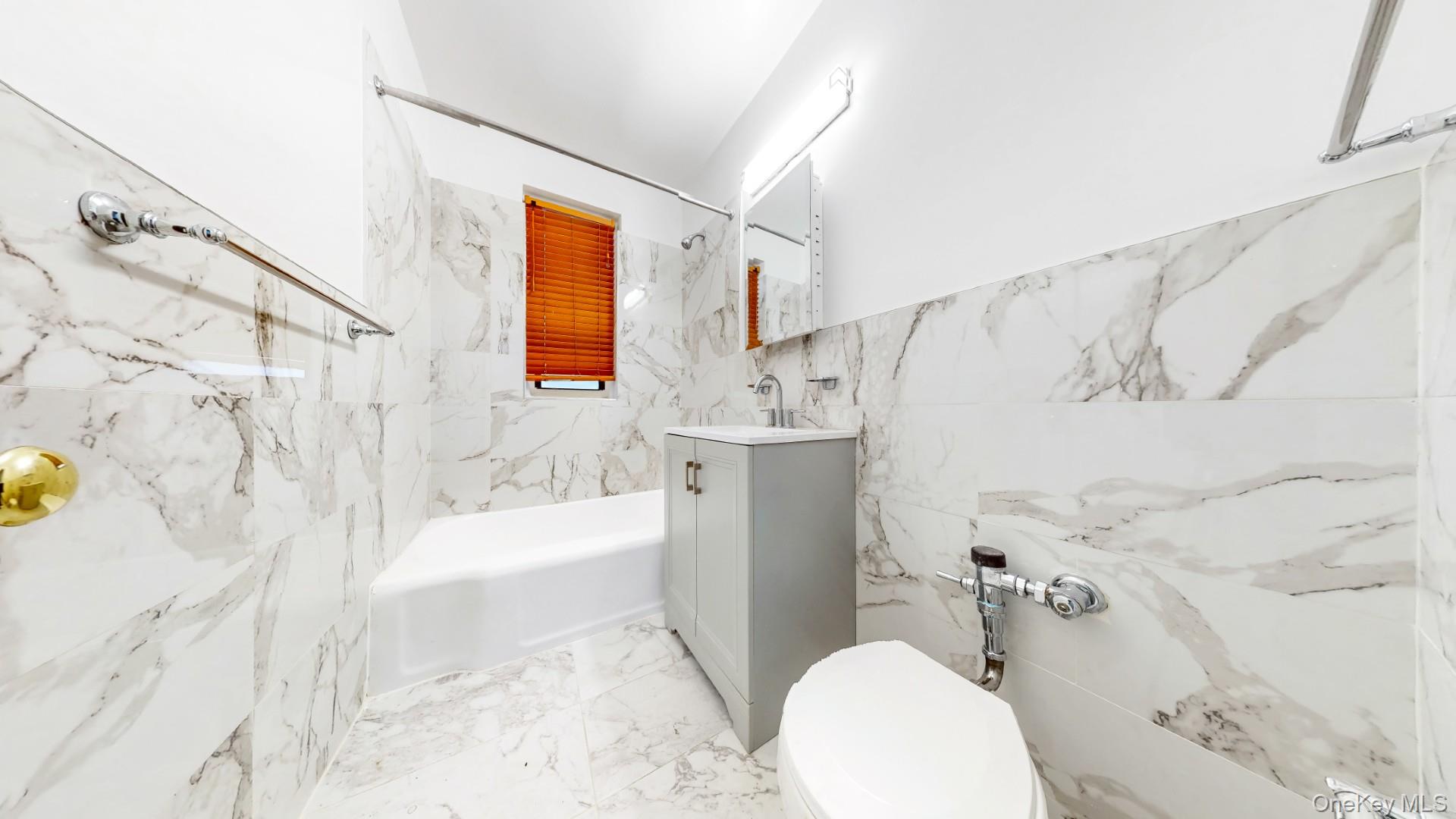 #10 photo, 385 Argyle Road, ブルックリン区 Brooklyn , NY 11218