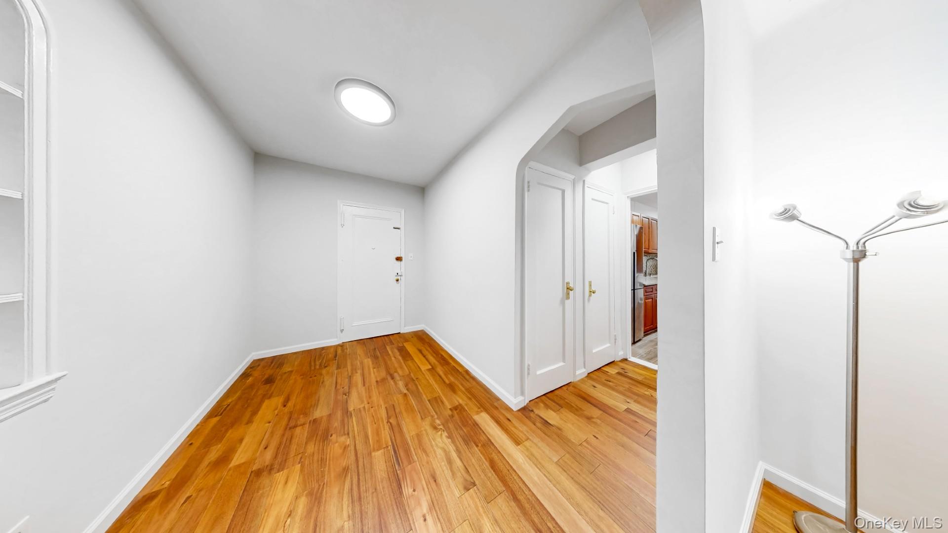 #4 photo, 385 Argyle Road, ブルックリン区 Brooklyn , NY 11218