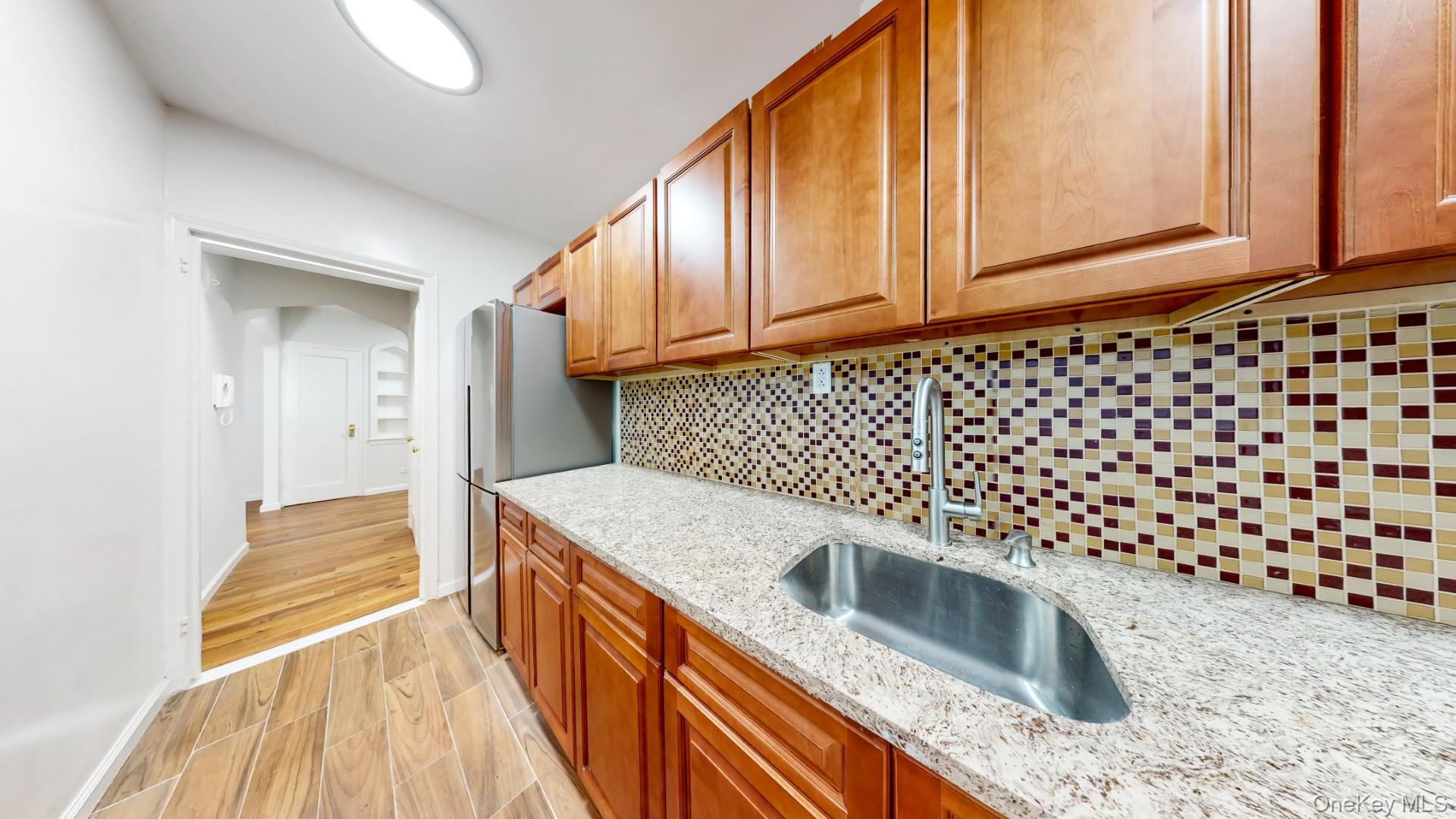 #7 photo, 385 Argyle Road, ブルックリン区 Brooklyn , NY 11218