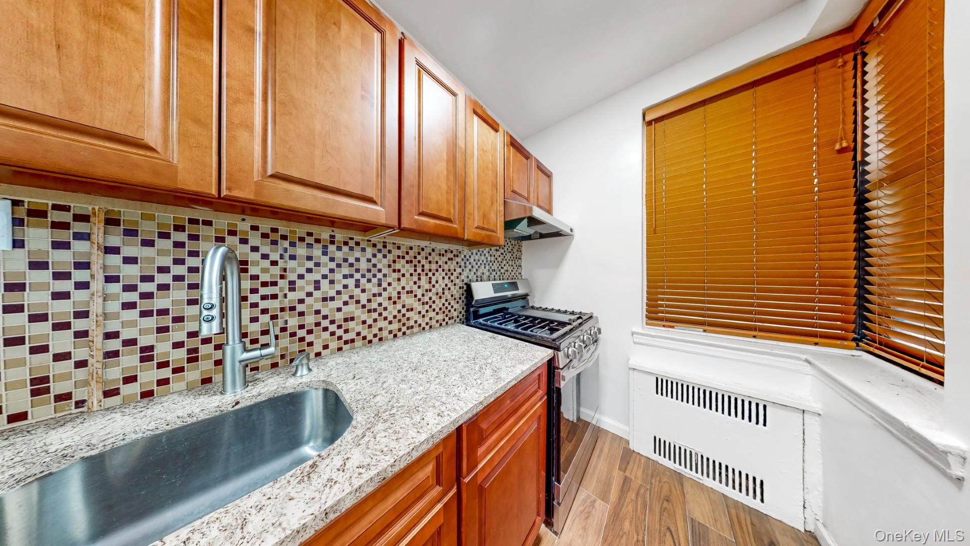 #8 photo, 385 Argyle Road, ブルックリン区 Brooklyn , NY 11218