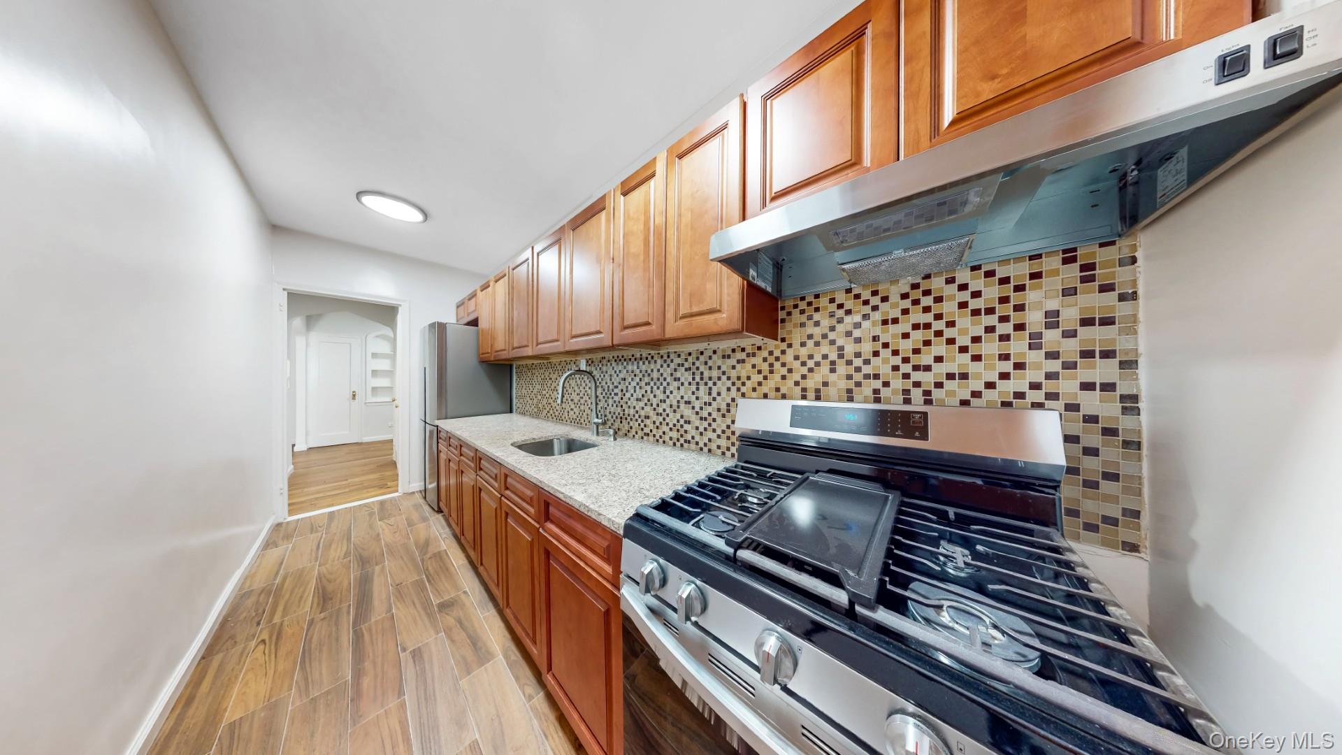 #9 photo, 385 Argyle Road, ブルックリン区 Brooklyn , NY 11218