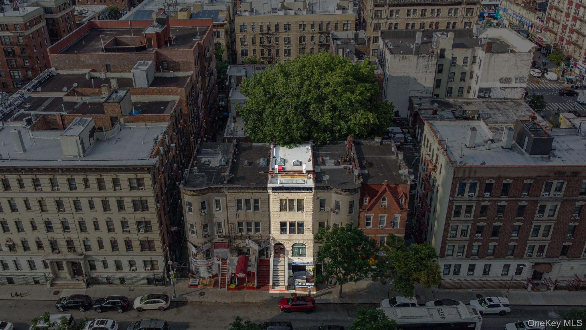 #1 photo, 615 W 179th Street, マンハッタン New York (Manhattan) , NY 10033