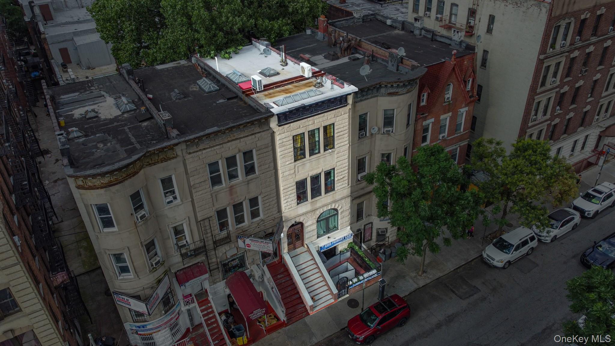 #2 photo, 615 W 179th Street, マンハッタン New York (Manhattan) , NY 10033