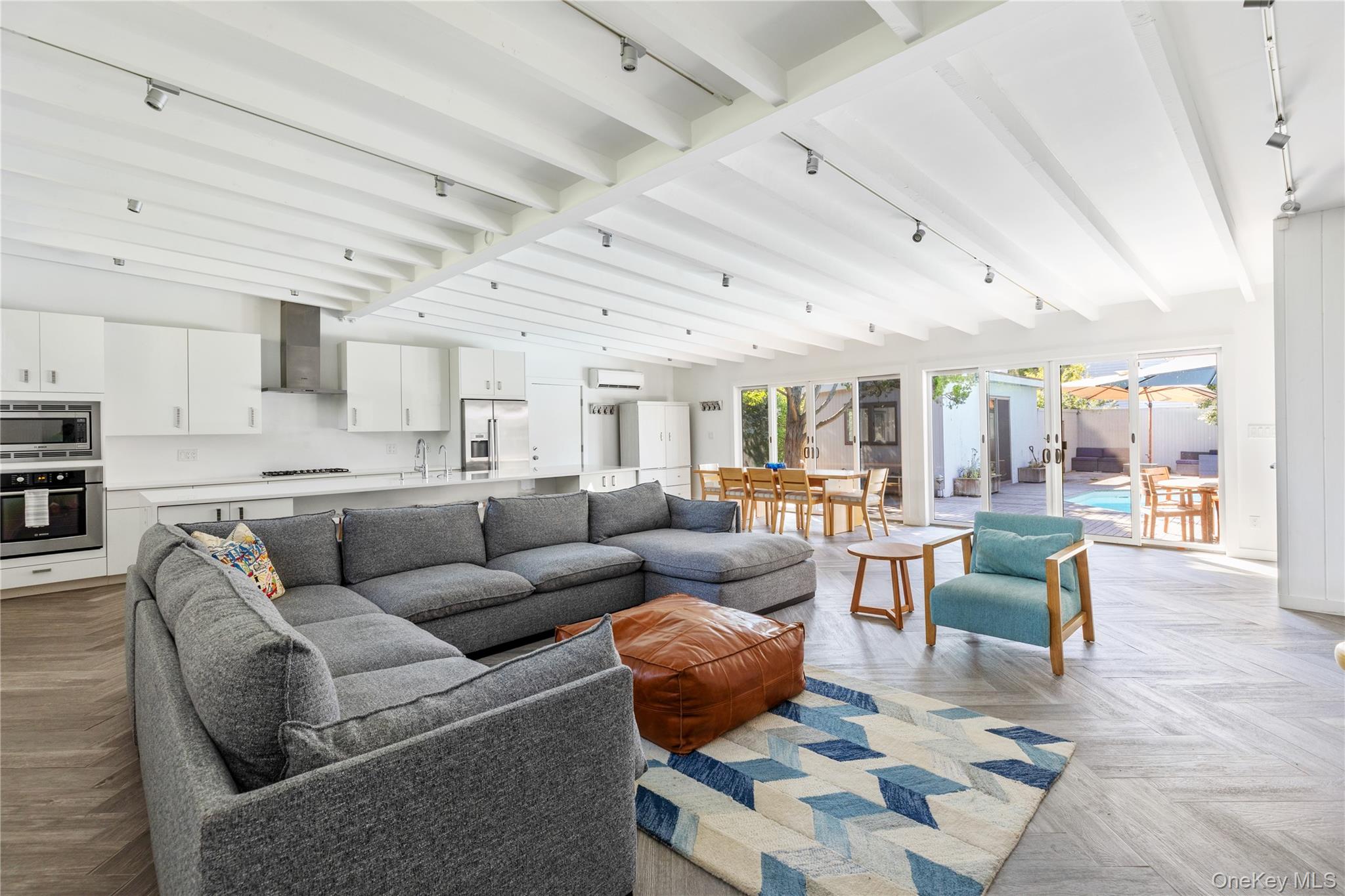 #10 photo, 31 laurel Avenue, サフォーク郡 Seaview , NY 11770