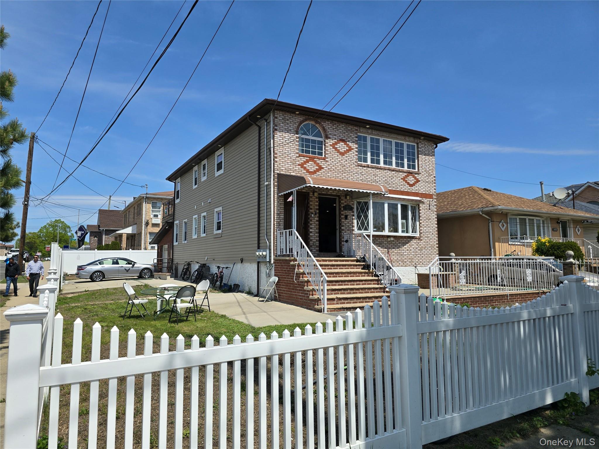 #1 photo, 12403 152nd Avenue, クイーンズ区 Wakefield , NY 11420