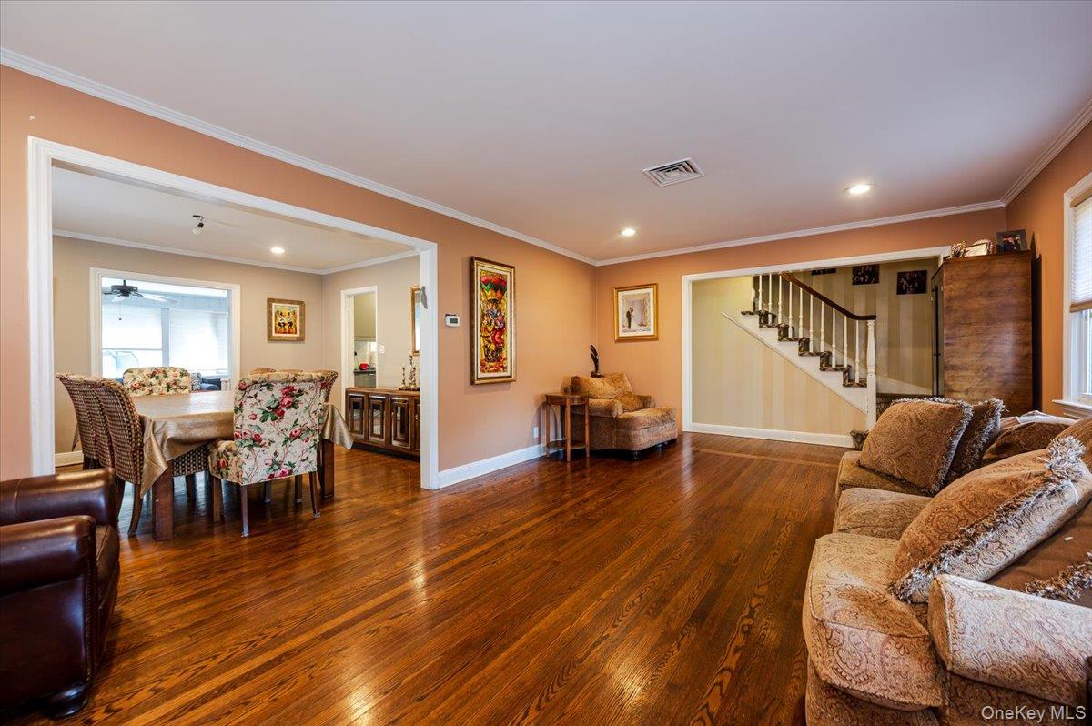 #4 photo, 359 Derby Avenue, ナッソー郡 Woodmere , NY 11598