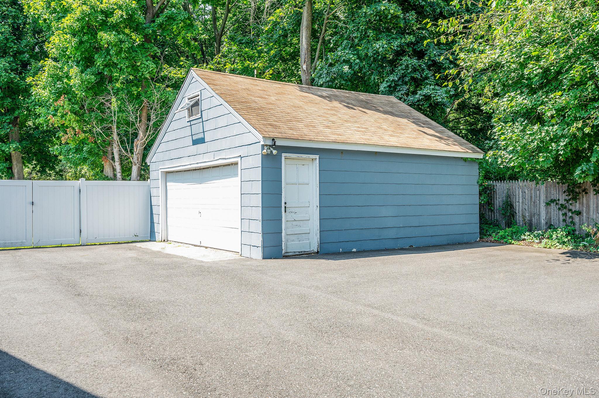 #5 photo, 224 Southern Boulevard, サフォーク郡 Saint James , NY 11780