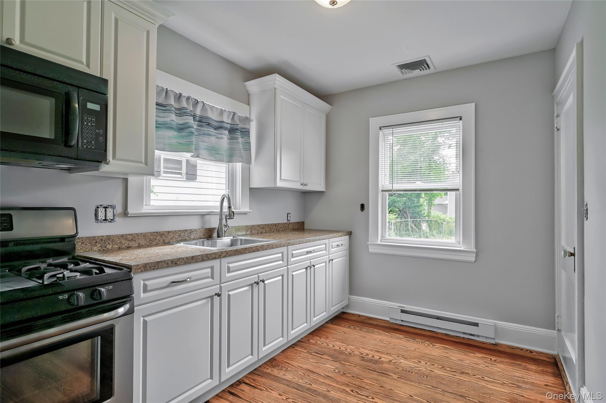 #11 photo, 76 Norton Drive, サフォーク郡 East Northport , NY 11731