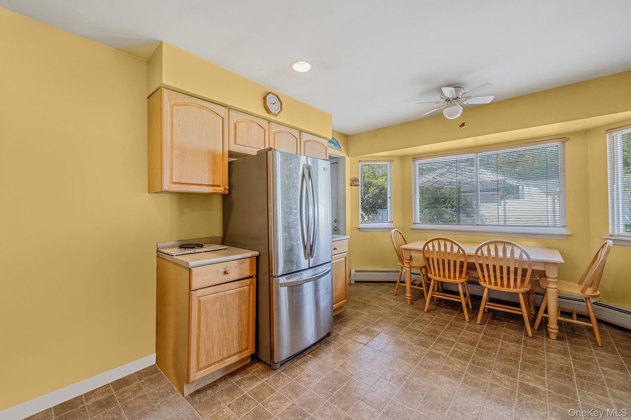 #16 photo, 14 Lloyd Lane, サフォーク郡 Nesconset , NY 11767