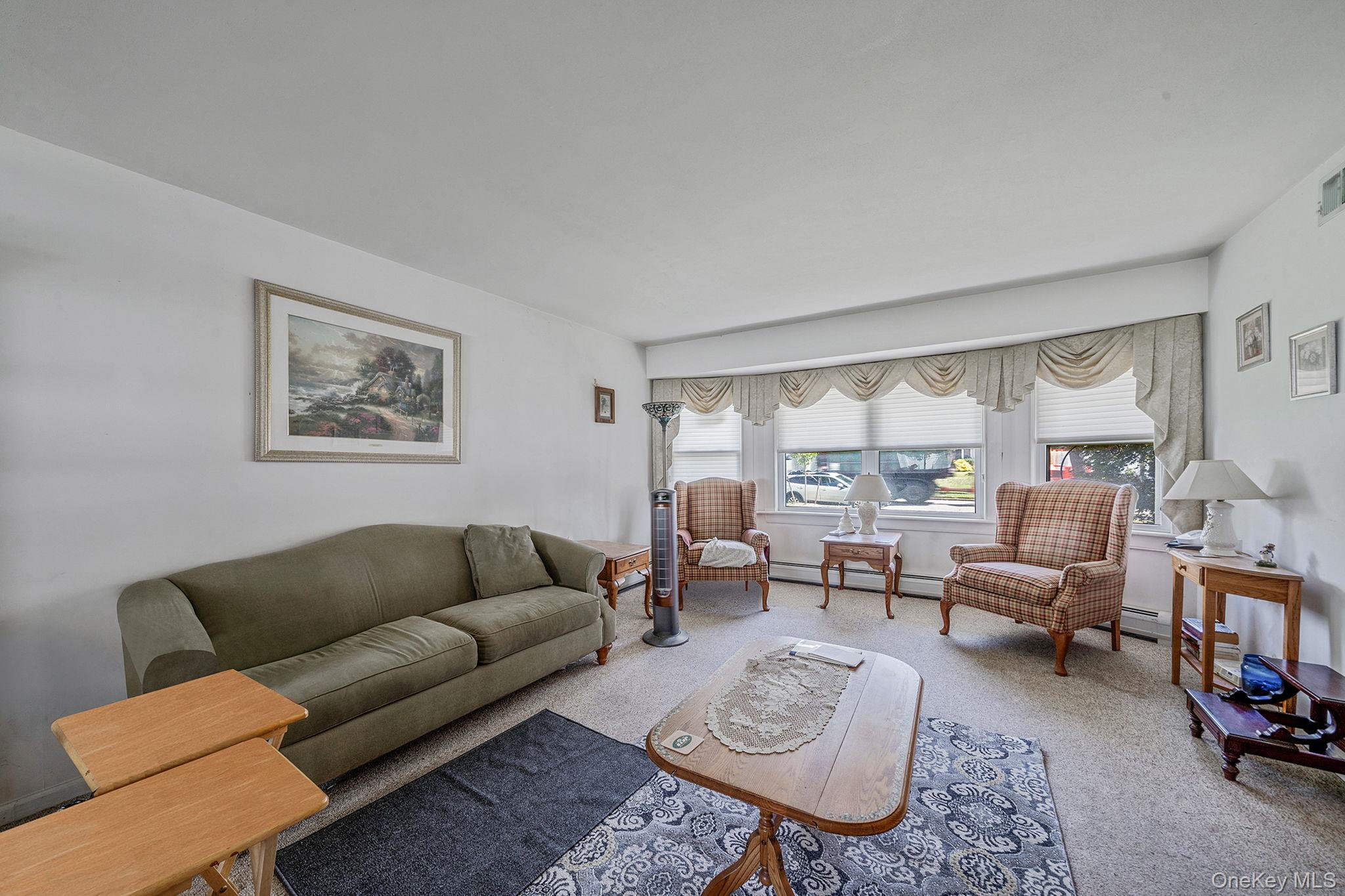 #20 photo, 14 Lloyd Lane, サフォーク郡 Nesconset , NY 11767