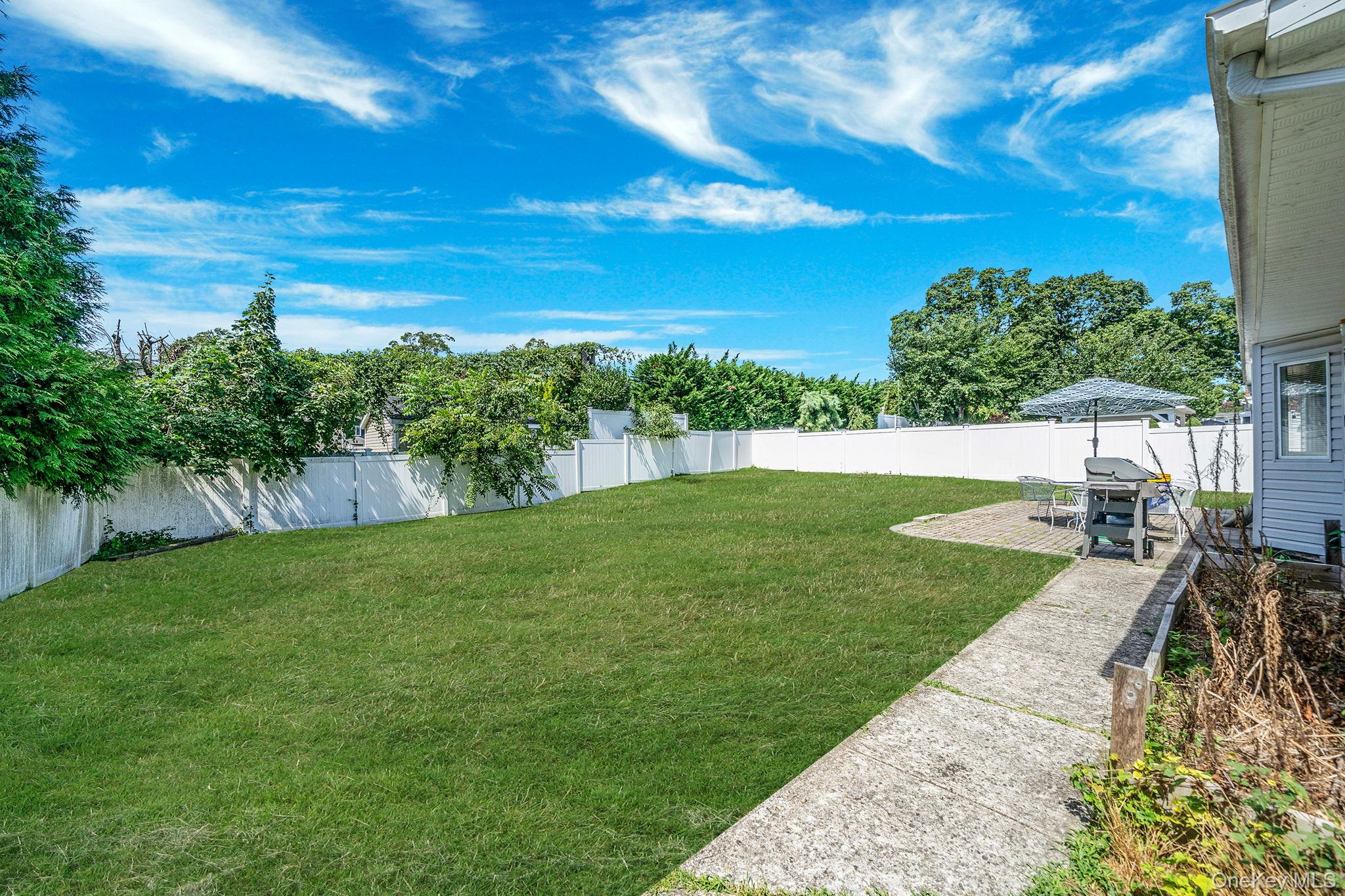 #8 photo, 14 Lloyd Lane, サフォーク郡 Nesconset , NY 11767