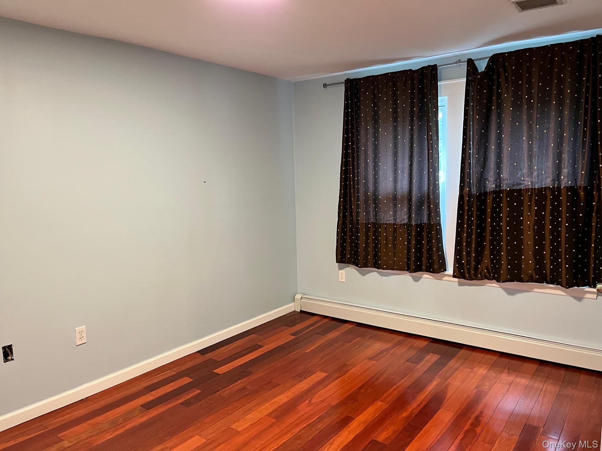 #4 photo, 21 Nassau Road, ナッソー郡 Great Neck , NY 11021