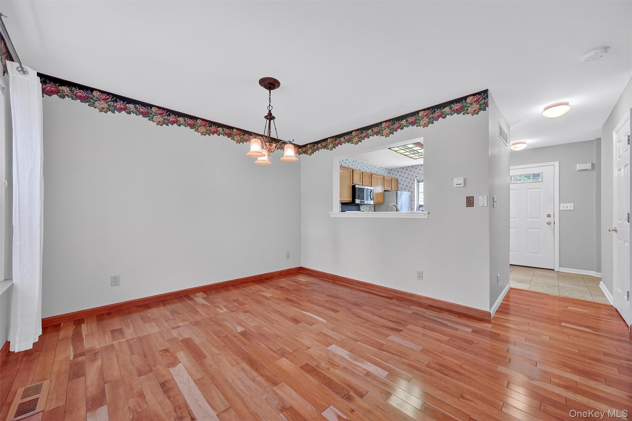 #20 photo, 38 Prestwick Court, Poughkeepsie , NY 12603