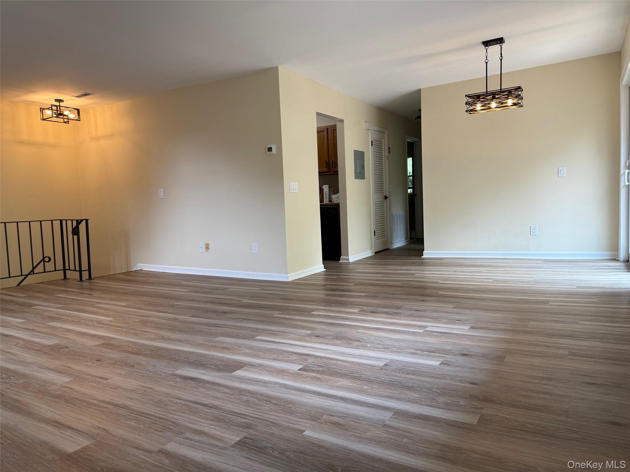 #5 photo, 276 Temple Hill Road, New Windsor , NY 12553