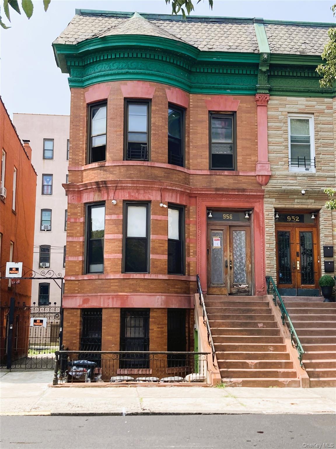 #1 photo, 956 E 156th Street, ब्रोंक्स Bronx , NY 10455