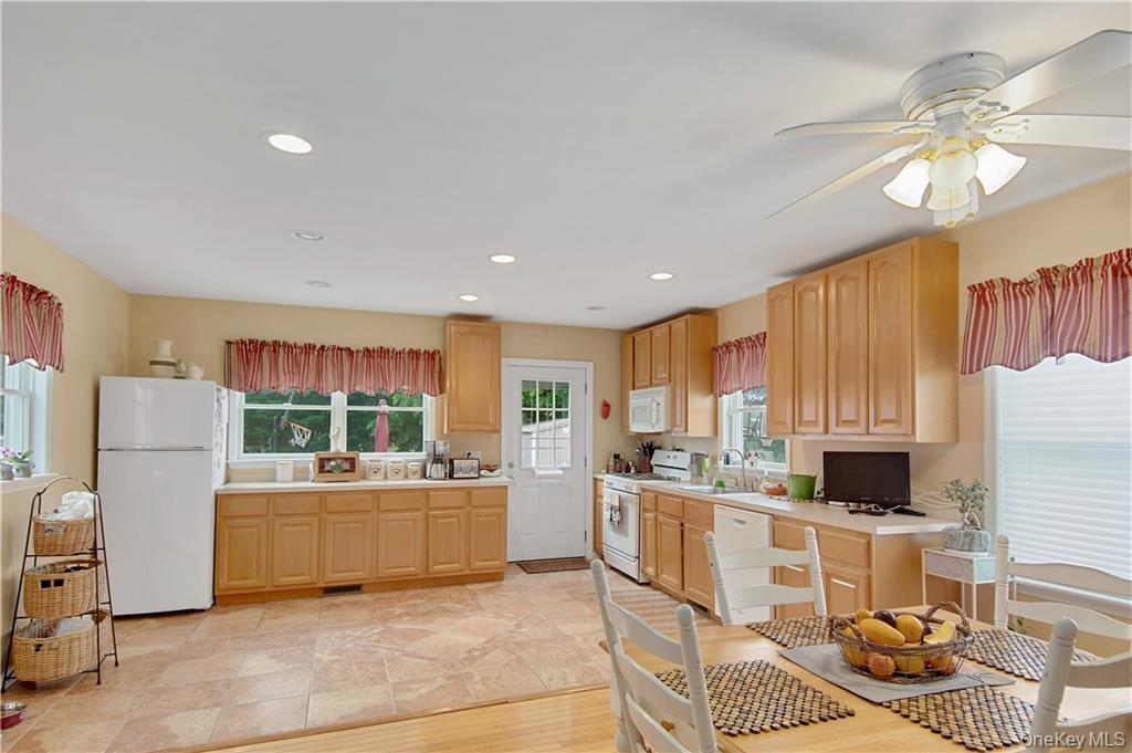 #7 photo, 320 N Terrace Avenue, Mount Vernon , NY 10550