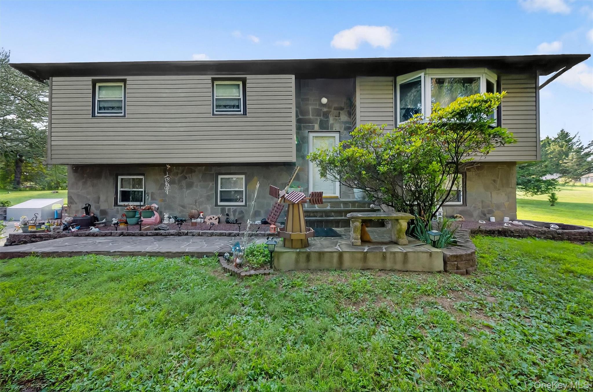 #1 photo, 29 Beverly Drive, Warwick , NY 10990