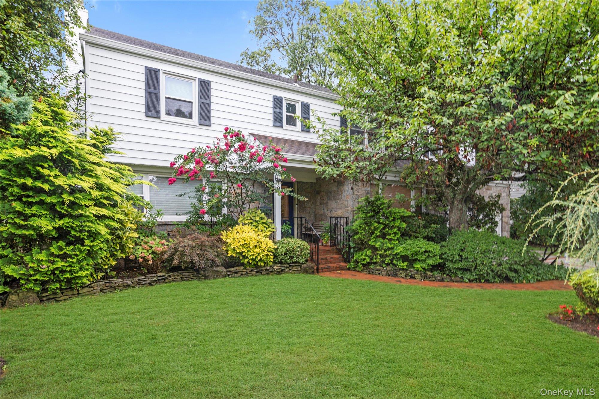 #1 photo, 709 Carlyle Street, Woodmere , NY 11598