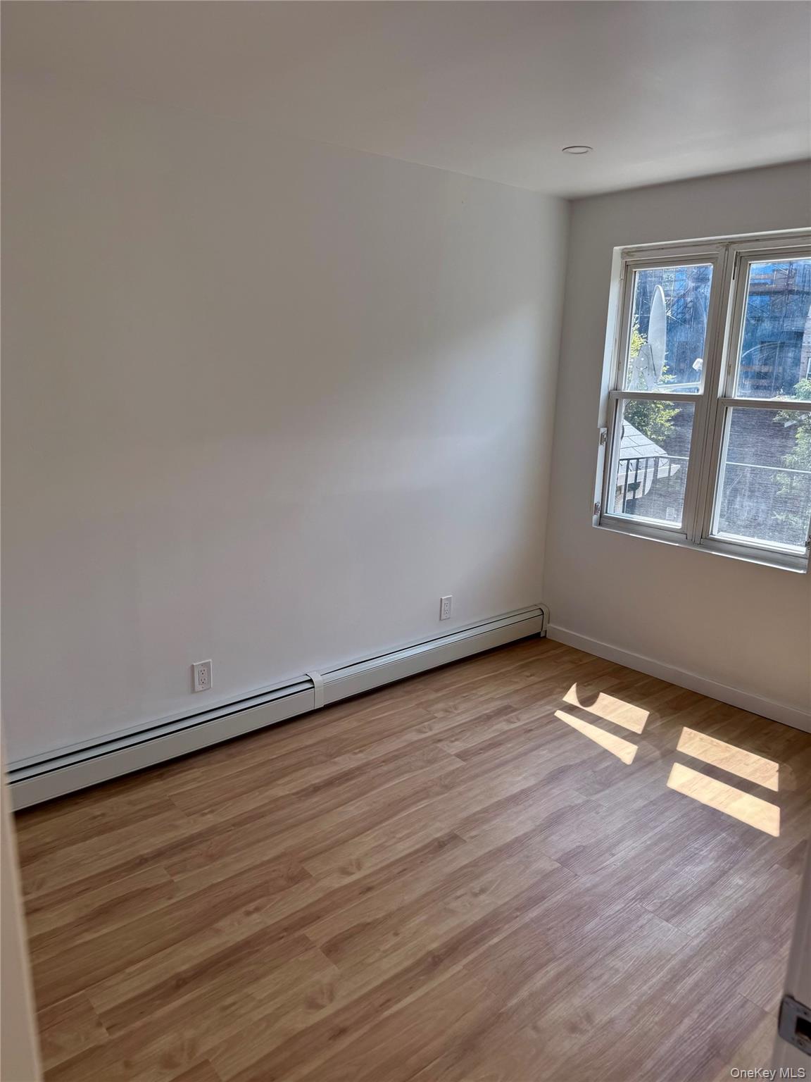 #7 photo, 175 Monroe St, ブルックリン区 Brooklyn , NY 11216